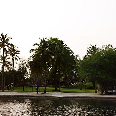 Heden Golf Hotel Abidjan Eksteriør billede