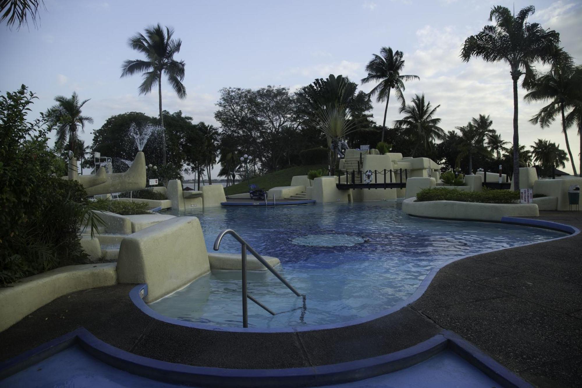 Heden Golf Hotel Abidjan Eksteriør billede