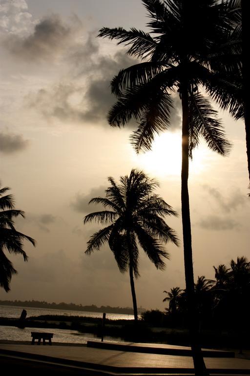 Heden Golf Hotel Abidjan Eksteriør billede