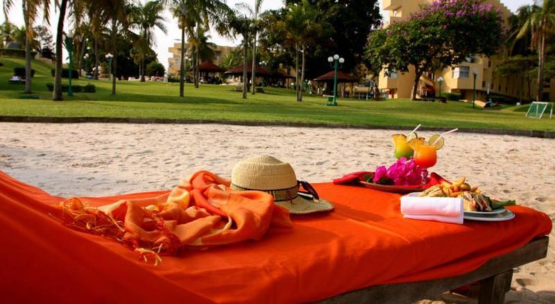 Heden Golf Hotel Abidjan Eksteriør billede