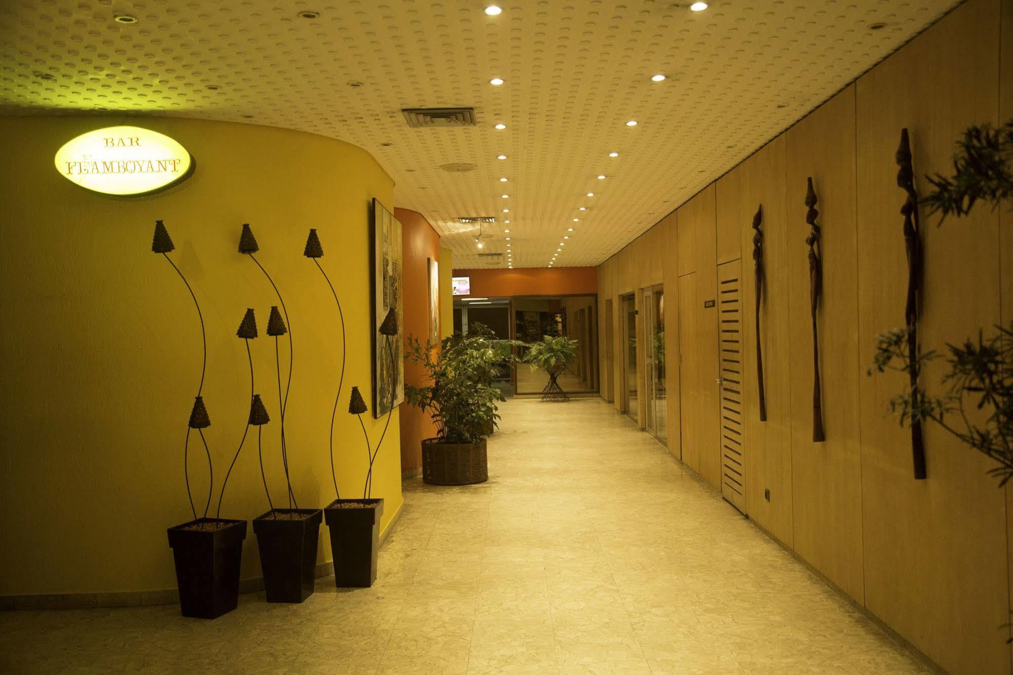 Heden Golf Hotel Abidjan Eksteriør billede